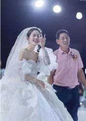 -FAIRY婚礼跟拍工作室