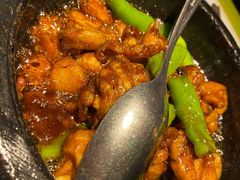 石锅杭椒牛蛙-桂满陇天书(南京德基旗舰店)