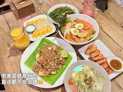 -Kat's Kitchen