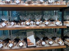 -Laderach 莱德拉(上海环贸iapm店)