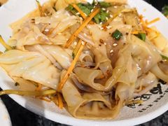 -黑白电视长沙小吃(美林M·LIVE天地东座店)