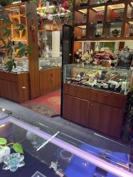 -灵彩珠宝(朗香街店)