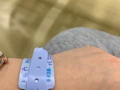 -上海大学附属上海和平眼科医院