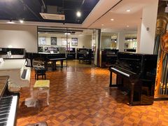 -柏斯音乐艺术中心·钢琴·吉他(上音店)