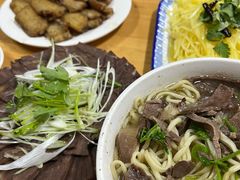 -十二忠手拉面(中华路店)