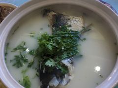 -天乐农家鱼头王(天目湖店)