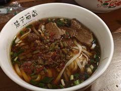 -矮子粉店1985·长沙米粉(湘春路店)