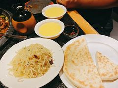 -侯志伟老街炒鸡(广济街店)