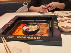 -老牌坊云南鱼豆花火锅(哈西万达店)