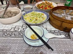 餐具摆设-客家大院·非遗赣南客家菜(郁孤台店)