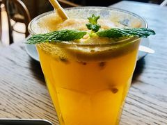 苹果百香果苏打-BOR Eatery(安福路店)