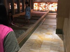 -丽池宫韩式汗蒸会馆(华灯坊店)