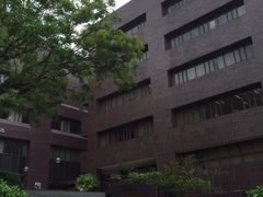 -香港大学
