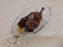 手抓炸乳鸽-潮福城大酒楼·潮粤菜·港式点心(阳光城店)