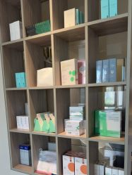 -佳颜轻医美·美学抗衰中心