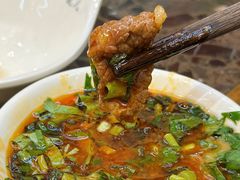 -来龍儿鲜切牛肉自助老火锅