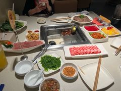 -海底捞火锅鲜切牛肉主题店(长寿路店)