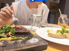 澳洲谷饲肉眼牛排-LENBACH兰巴赫西餐啤酒坊(大连东港店)