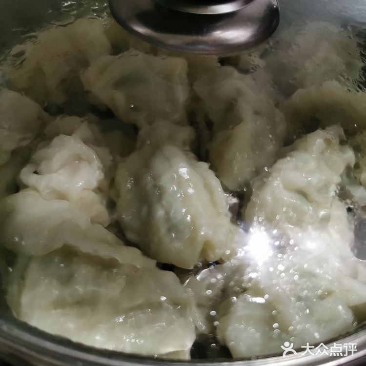 随手早餐，饺子加面条管饱