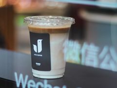 黑鸟冰椰-卖呆儿咖啡(望京店)