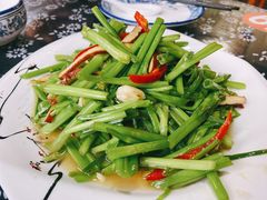 芹菜炒香干-太白酒家