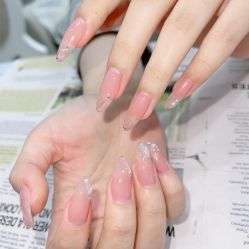 -七彩虹美甲美睫 半永久