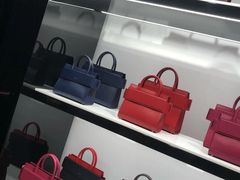 -GIVENCHY(佛罗伦萨小镇奥莱店)