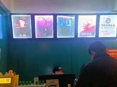 -荒岛实景沉浸密室(江汉路1店)