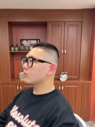 -韦恩先生Barbershop英式男士理发馆