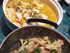 -呷湘厨·鱼汤捞饭·剁椒鱼头·辣椒炒肉(国家会展中心店)