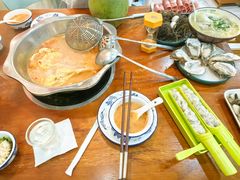 -老何家后安粉·糟粕醋海鲜火锅(三亚湾椰梦长廊店)