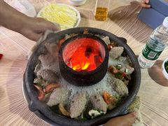 -丁丁猫家常菜高县土火锅非遗传承店(伴湾别院店)