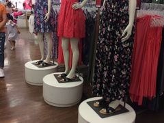 -GAP(王府井奥莱·香江小镇店)