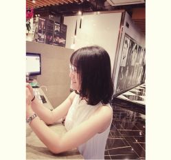 锁骨发-TONI&GUY