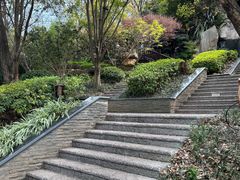 -七彩云南古滇温泉山庄