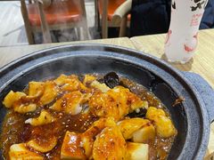 -极有家小鱼小鸡石锅煲(佳兆业店)