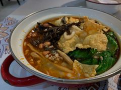 -丽丽三鲜螺蛳粉(田林路店)