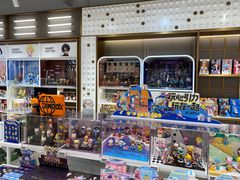 -泡泡玛特POPMART(蓝色港湾店)