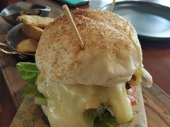 超厚芝士牛肉汉堡-魏斯理汉堡(西安沣东吾悦店)