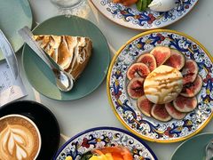 三文鱼班尼迪克-Alimentari早午餐(安福路店)