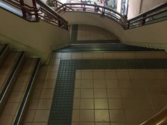 -香港大学