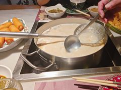 -尚尚仙·酸汤猪手·猪肚鸡火锅(华联万柳购物中心店)