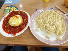 -歹歹的加个面过油肉拌面