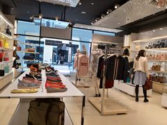 -Longchamp(佛罗伦萨小镇奥特莱斯店)