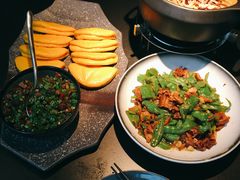 湖南小炒肉-凤凰湘语·海派湘菜(浦东旗舰店)