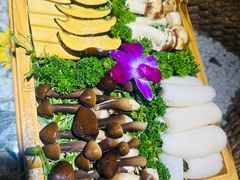 -慢丽江·云南野生菌土鸡锅(西山店)