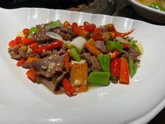 泡椒牛肉-炊烟餐厅