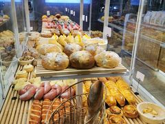 -焙丽拾光(麦凯乐直营店)
