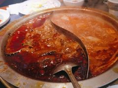 -沸炉重庆老火锅(军事博物馆店)