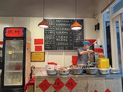 -柳州肥姨妈大骨螺蛳粉(万达中心店)